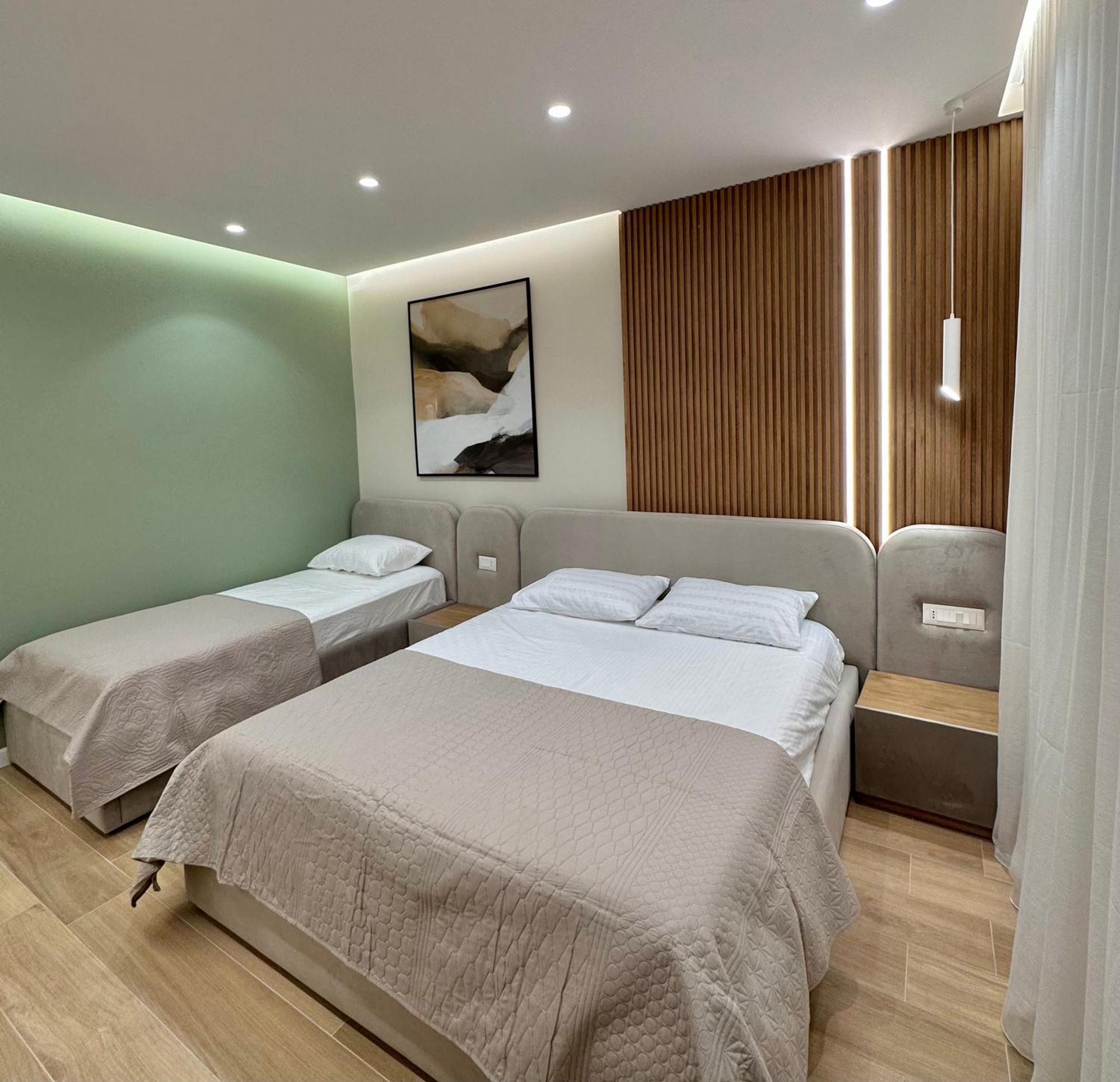Luxurious Dreamy Seaside Apartment Durres Exterior photo